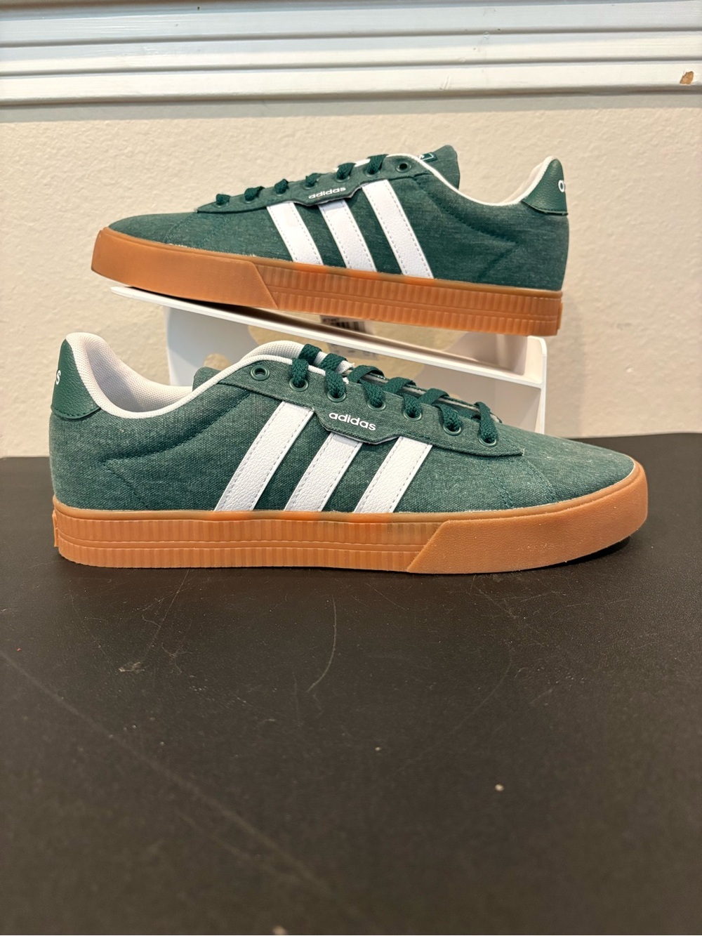 Adidas Daily 3.0 Sneaker Collegiate Green Gum Bottoms Mens Sz 10 Fast Shipping